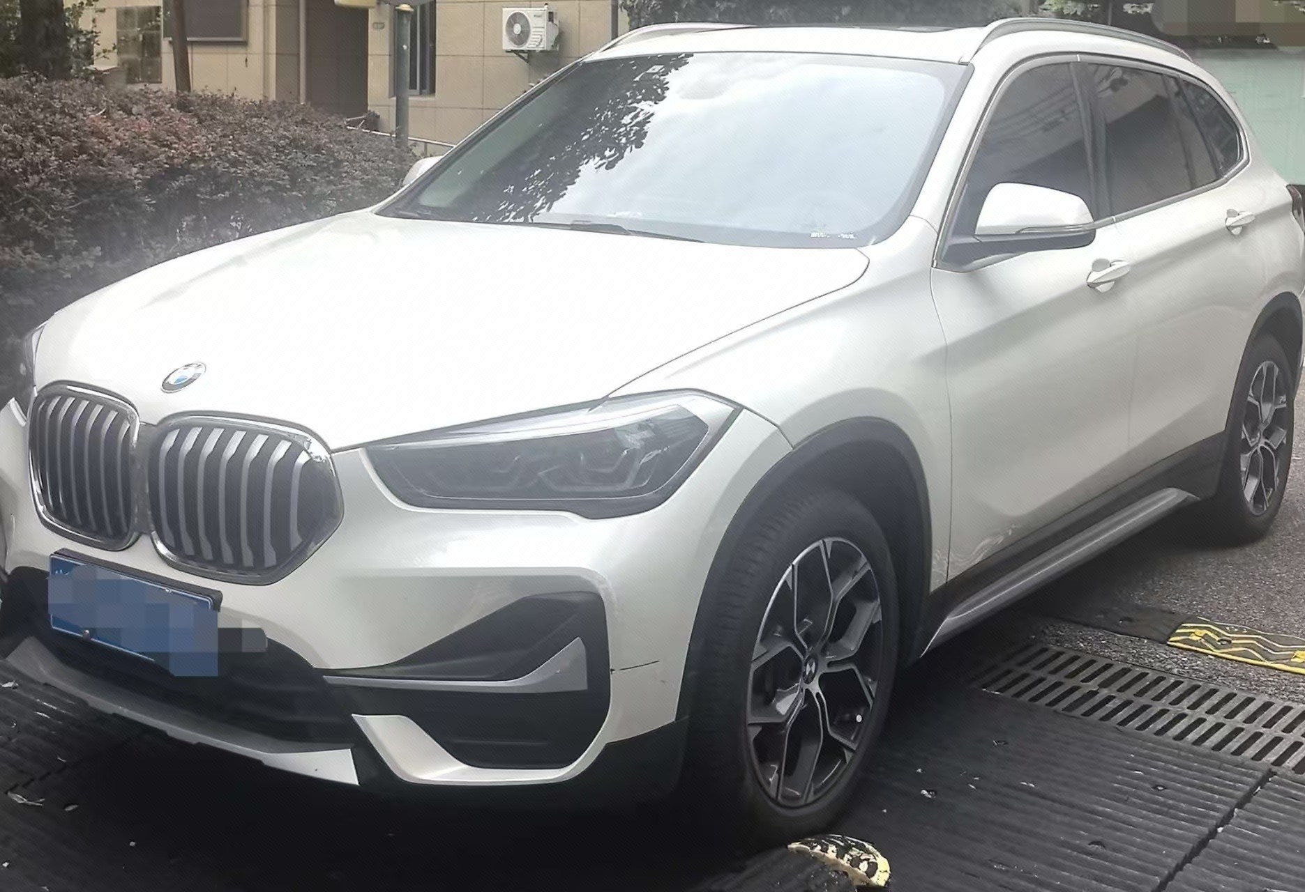 2020 immagine di auto 