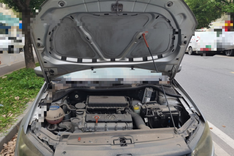 Volkswagen Polo 2011 imagem de carro #22