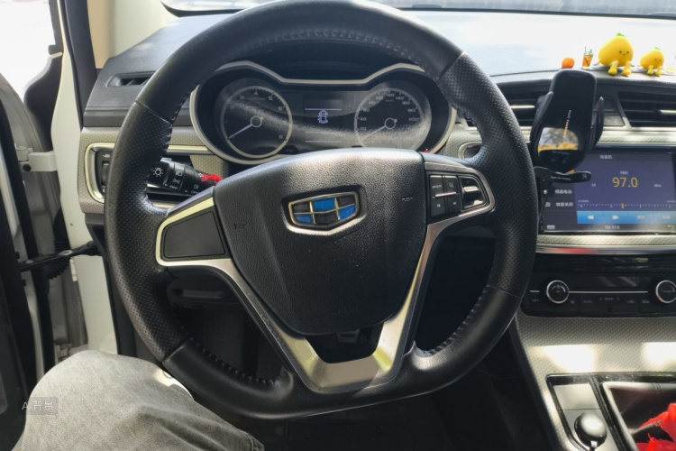 GEELY Emgrand GS 2018 car image #12