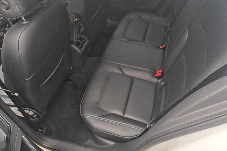 Volkswagen Golf 2017 imagen de coche #17