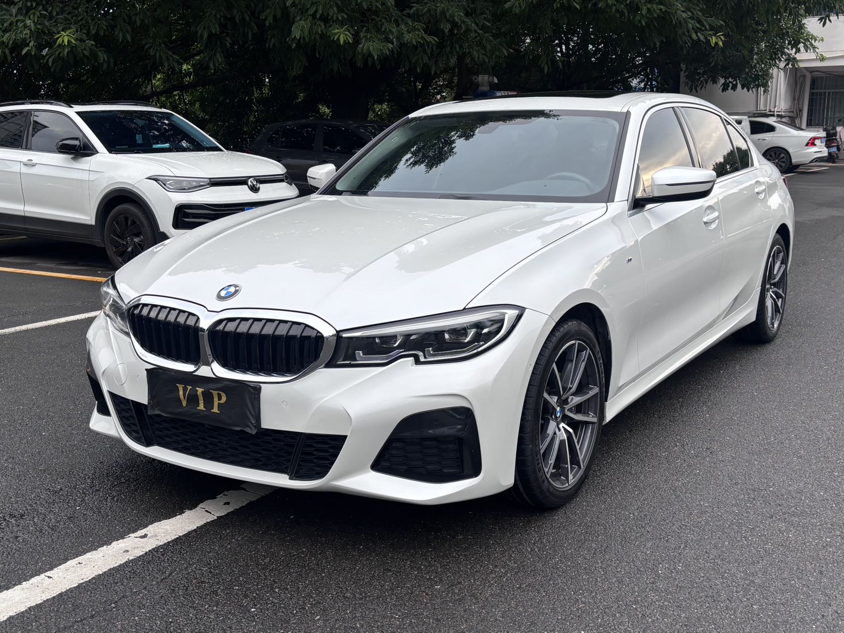 BMW 3 Series 2020 BMW 3 Series 2020 car image