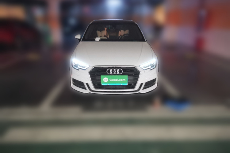 Audi A3 2019 immagine di auto #3