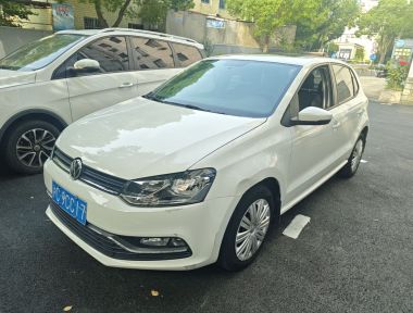 Volkswagen Polo 2016 car image 