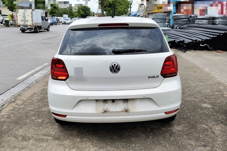 Volkswagen Polo 2016 car image #6