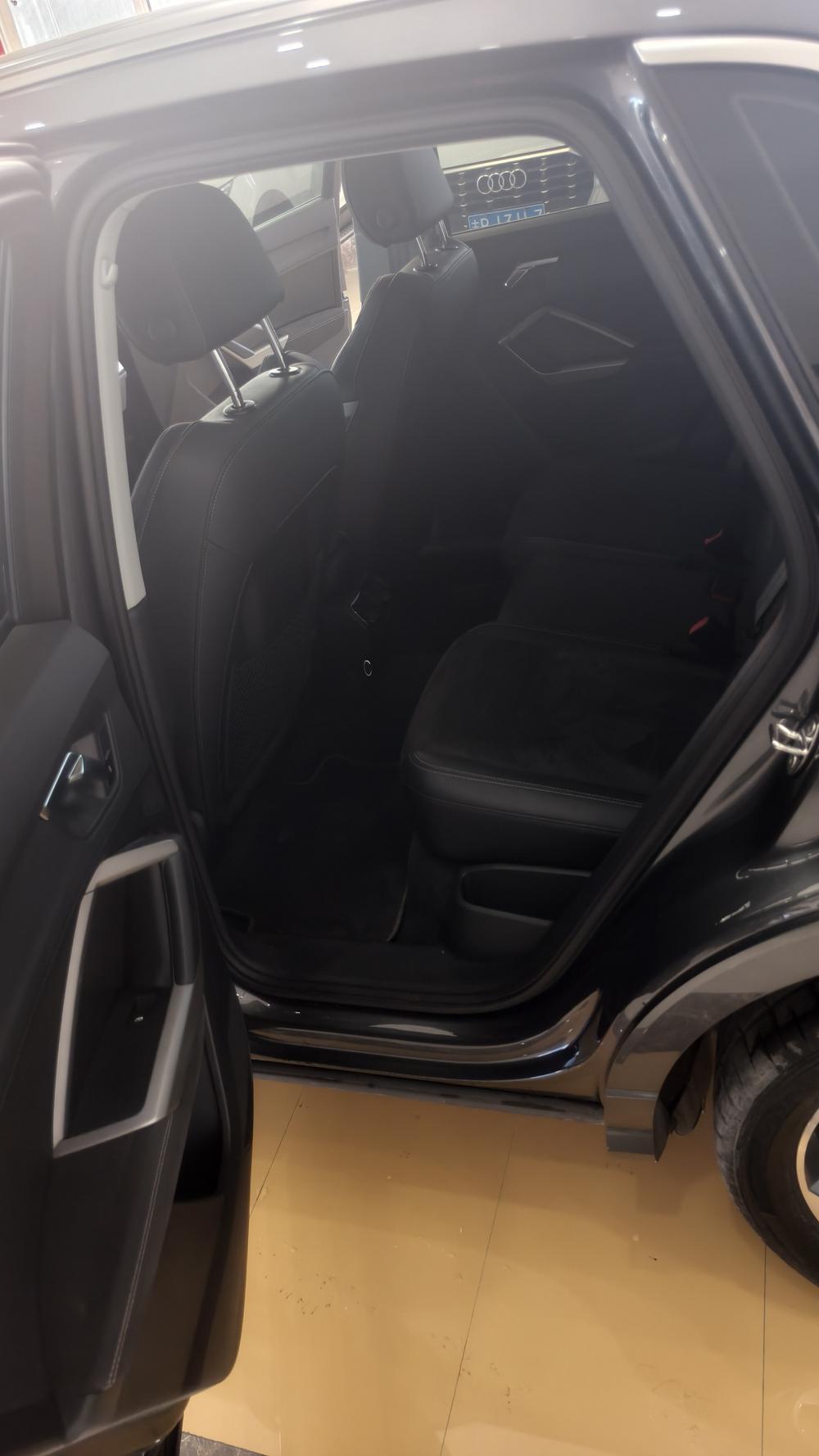 Audi Q3 2022 car image #12