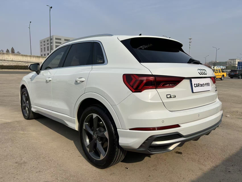 Audi Q3 2020 #9 Audi Q3 2020 car image #9