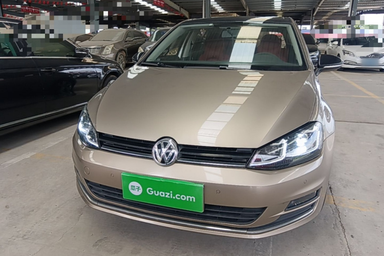 Volkswagen Golf 2017 car image #3