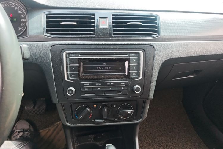 Volkswagen Santana 2016 #15 Volkswagen Santana 2016 car image #15