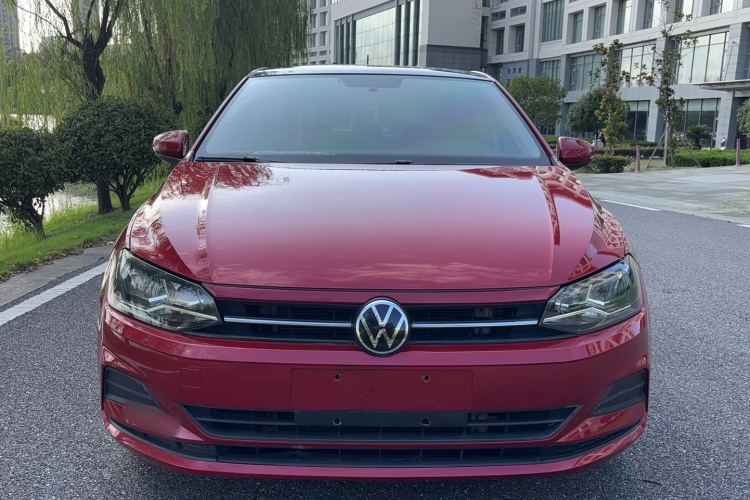 Volkswagen Polo 2021 car image #3