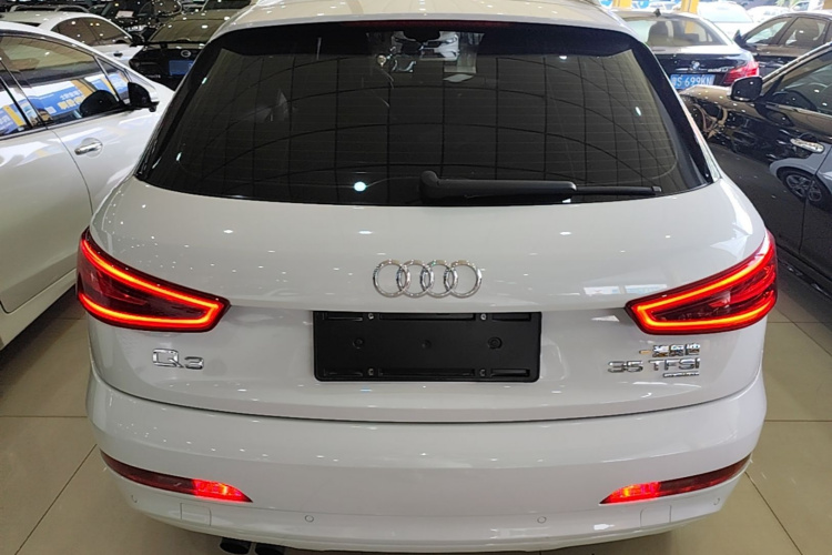 Audi Q3 2015 #6 Audi Q3 2015 car image #6