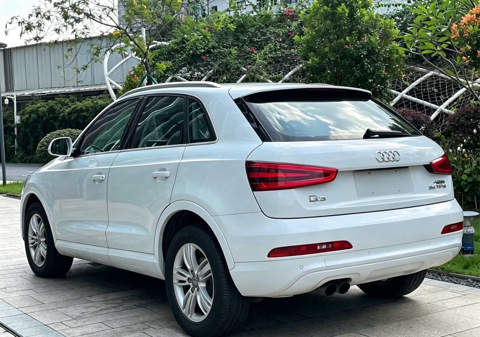 Audi Q3 2013 #4 Audi Q3 2013 car image #4