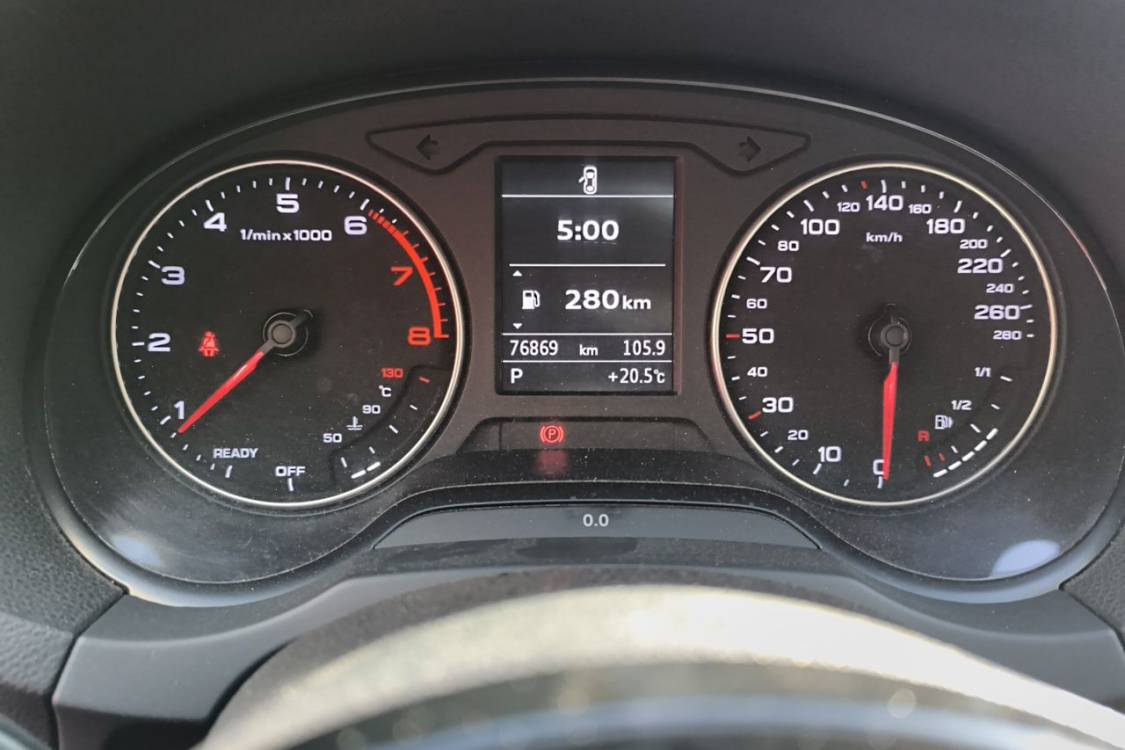 Audi A3 2015 car image #25