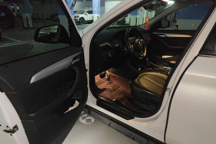 BMW X1 2017 #18 BMW X1 2017 immagine di auto #18