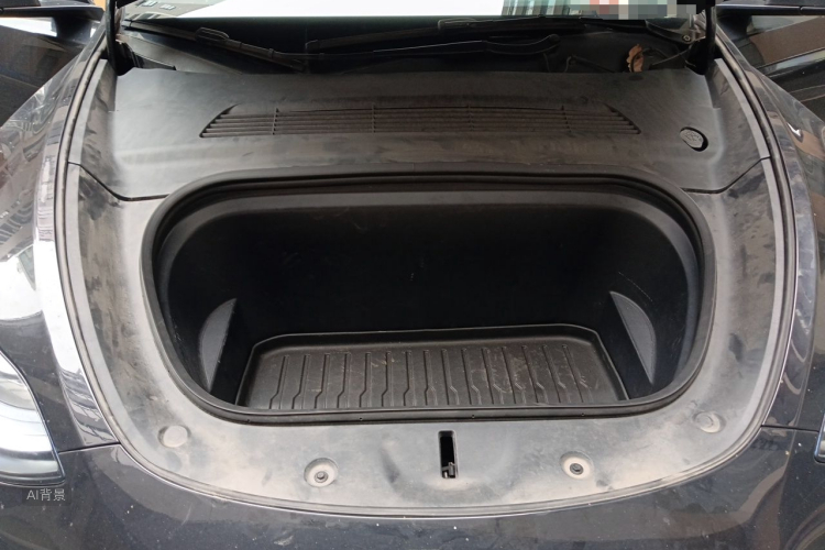 Tesla Model Y 2023 car image #22