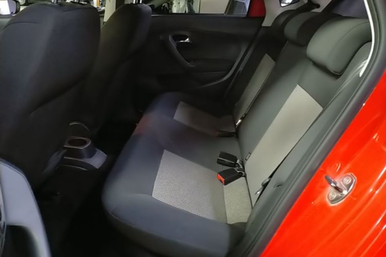 Volkswagen Polo 2016 immagine di auto #13