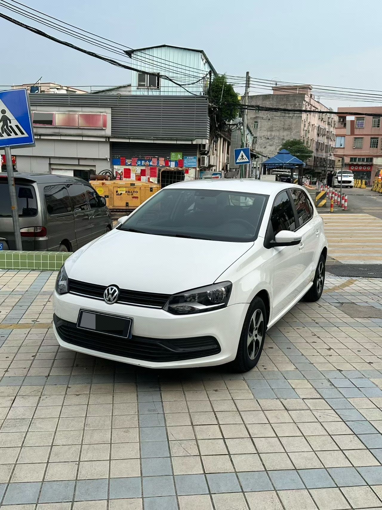Volkswagen Polo 2017 car image 