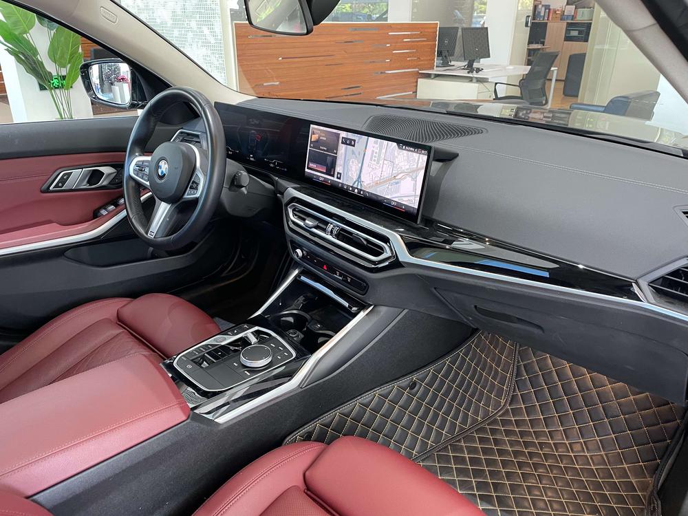 BMW 3 Series 2023 car image #12