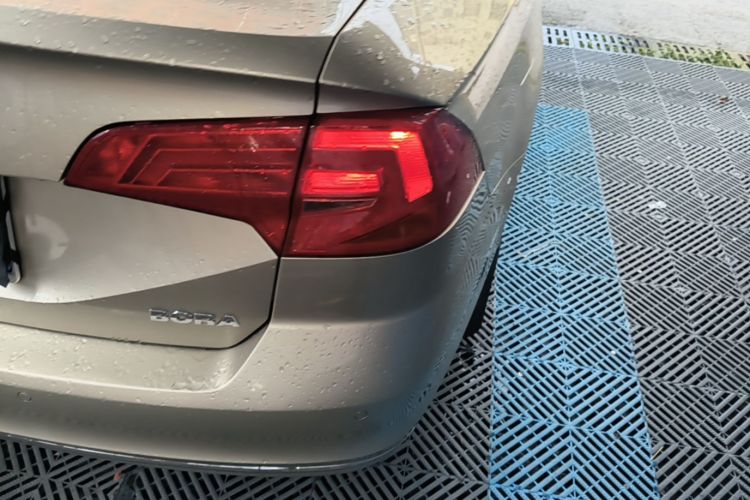 Volkswagen Bora 2017 car image #8