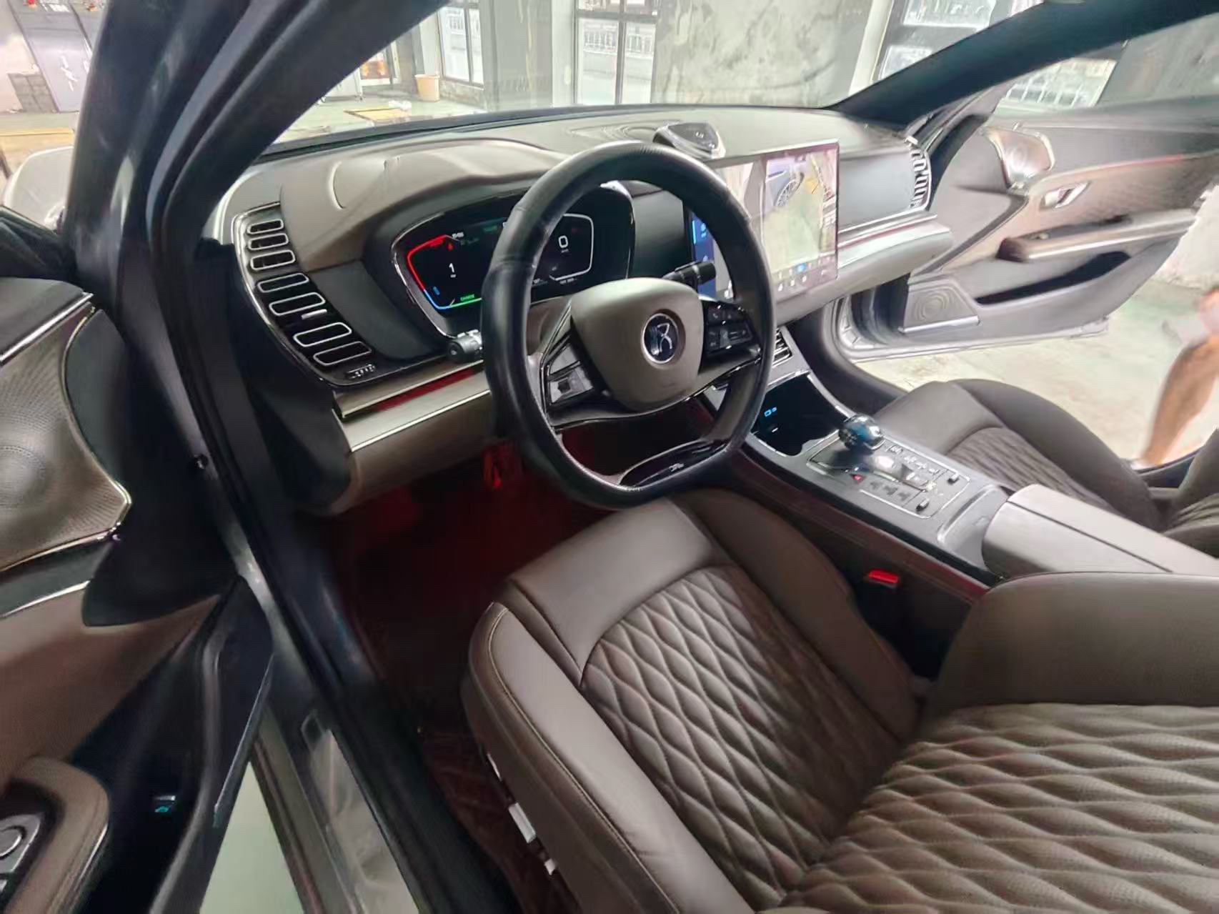 BYD Han 2024 car image #3
