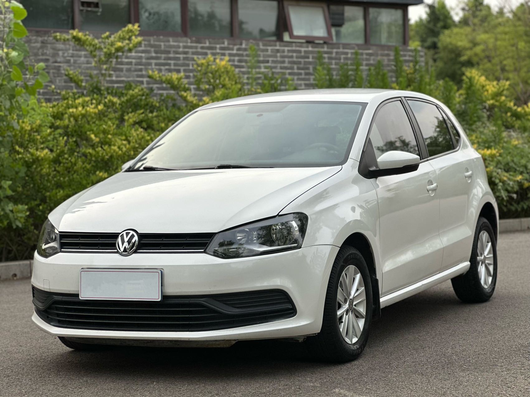 Volkswagen Polo 2018 Volkswagen Polo 2018 car image