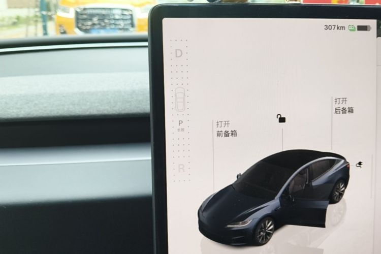 Tesla Model 3 2024 #16 Tesla Model 3 2024 car image #16