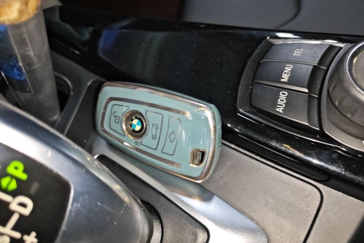 BMW 3 Series 2016 car image #14