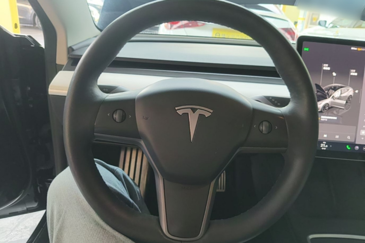 Tesla Model 3 2023 #11 Tesla Model 3 2023 car image #11