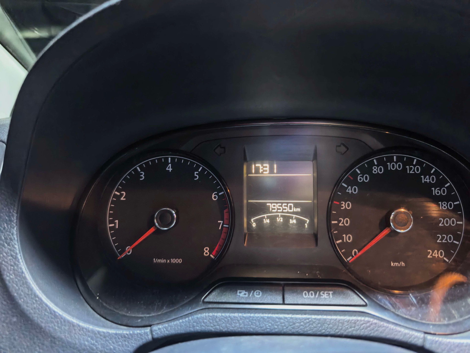 Volkswagen Polo 2015 car image #14