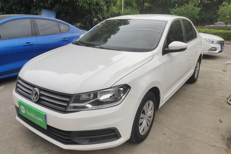 Volkswagen Santana 2018 car image #2