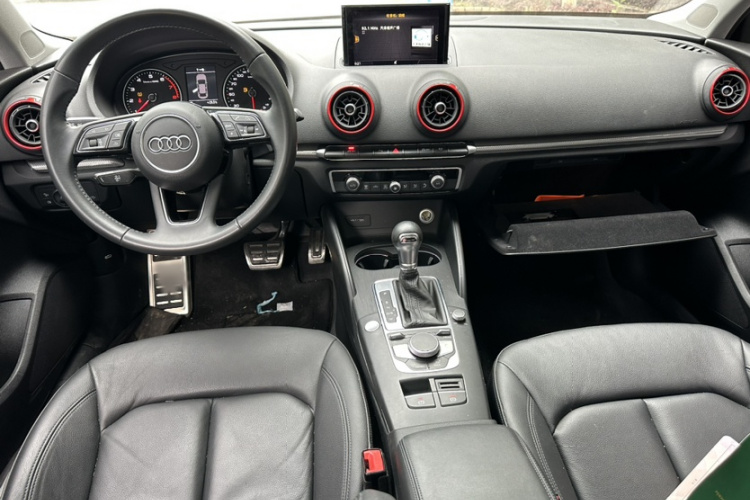 Audi A3 2020 immagine di auto #16