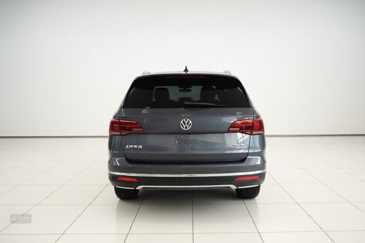 Volkswagen Tharu 2019 car image #6