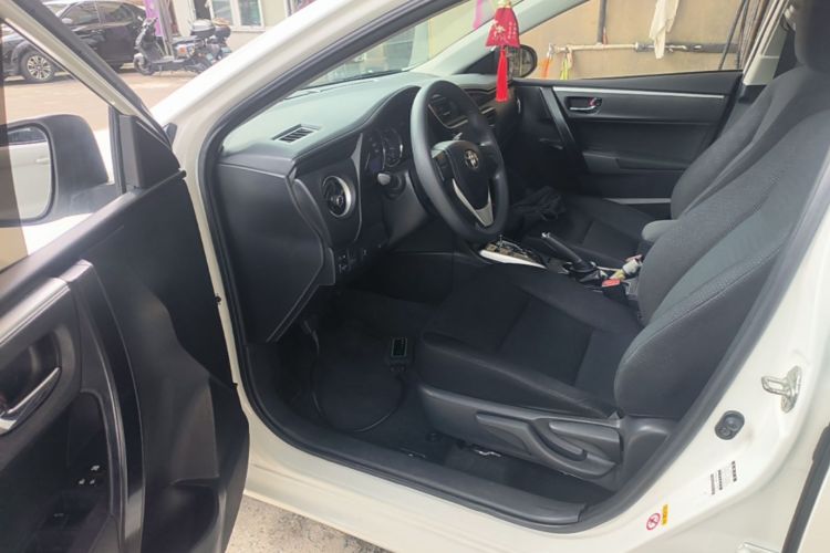 Toyota Corolla 2018 #16 Toyota Corolla 2018 car image #16