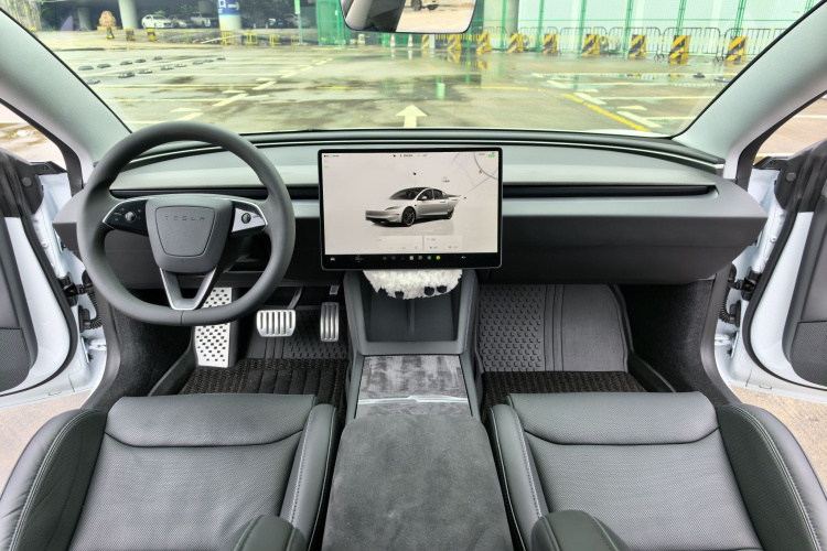 Tesla Model 3 2024 #9 Tesla Model 3 2024 car image #9