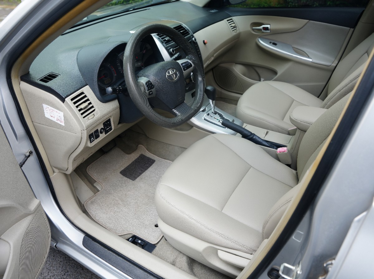 Toyota Corolla 2012 immagine di auto #9
