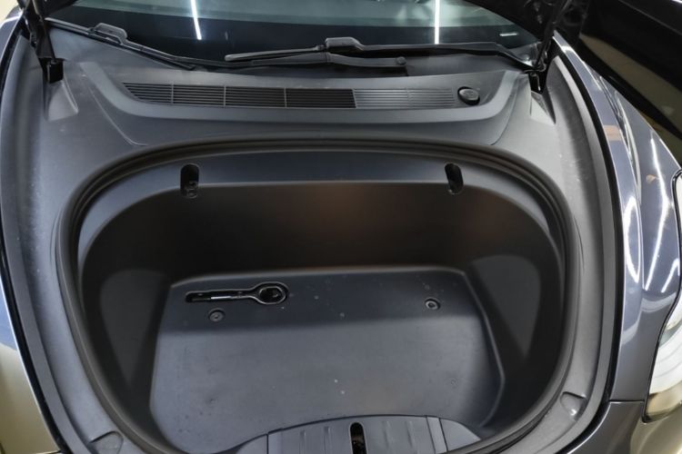 Tesla Model 3 2020 car image #20