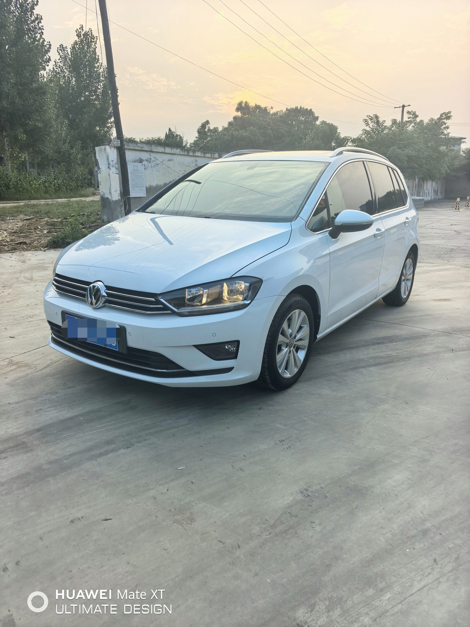 2017 2017 car image