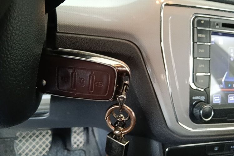 Volkswagen Lavida 2016 car image #9
