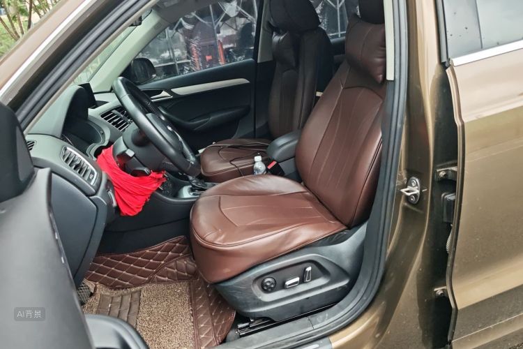 Audi Q3 2017 car image #17