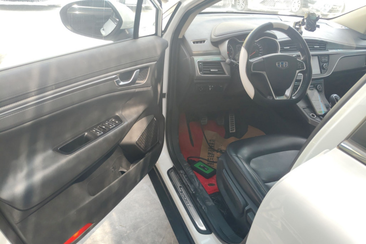 GEELY Emgrand GS 2017 car image #16