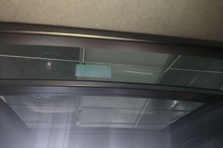 BYD Han 2023 car image #18