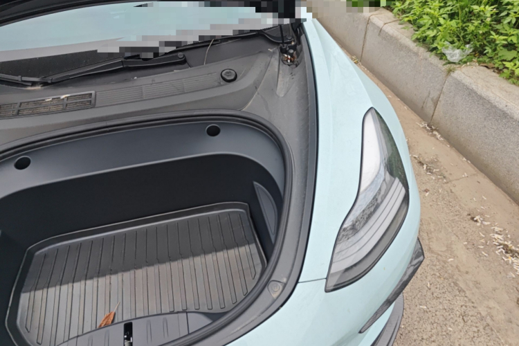 Tesla Model 3 2023 car image #29