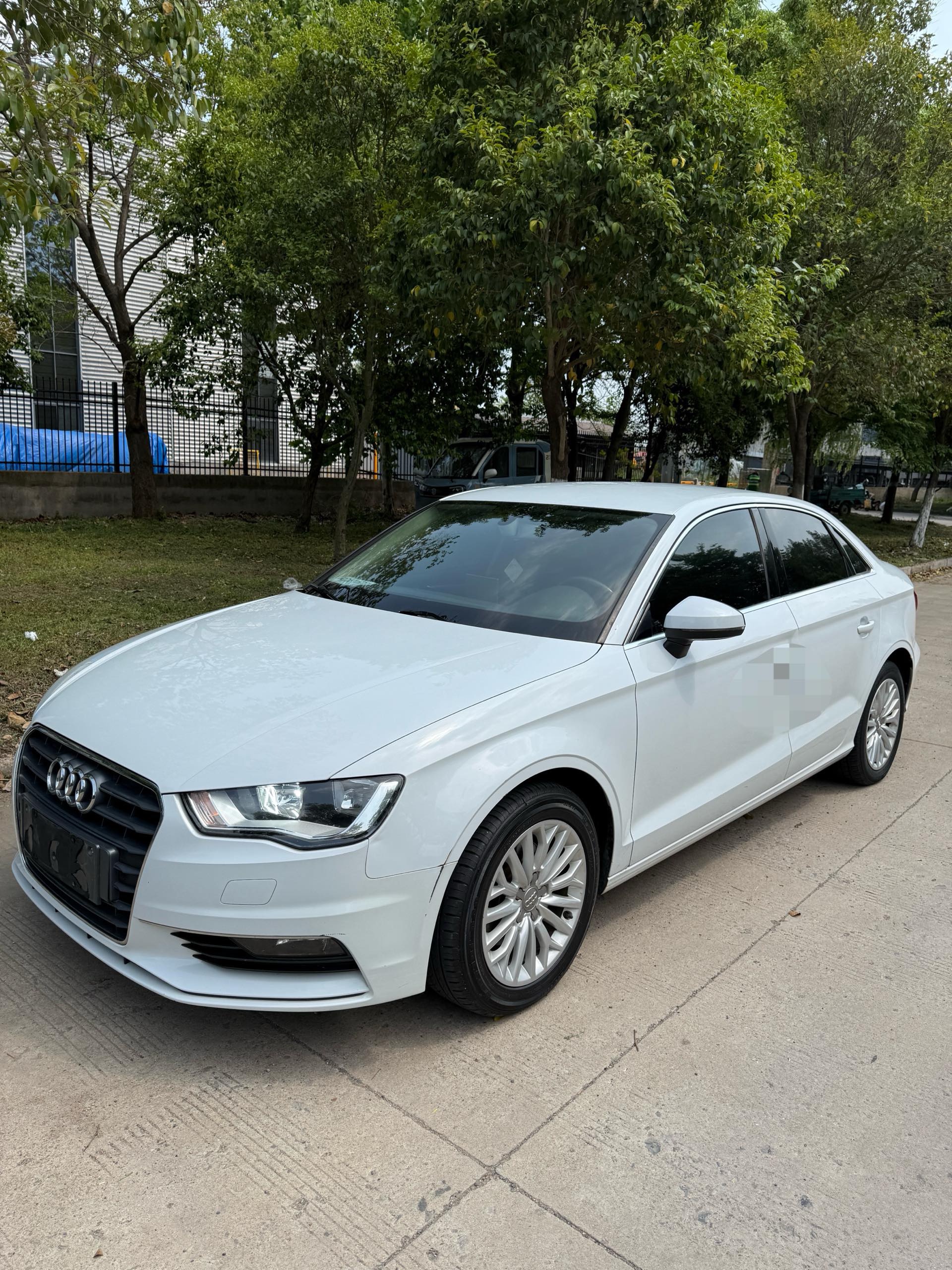 2016 car image 