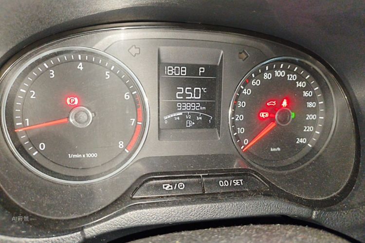 Volkswagen Polo 2015 #13 Volkswagen Polo 2015 car image #13