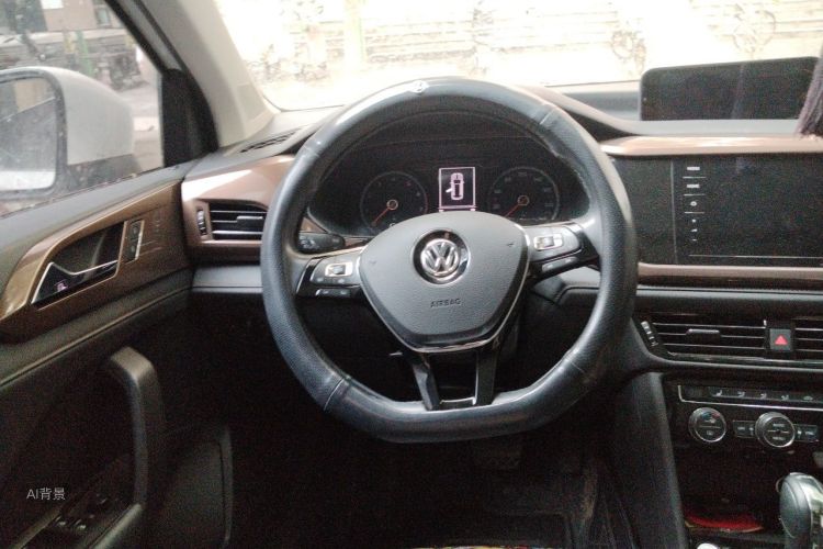 Volkswagen Tharu 2020 car image #12