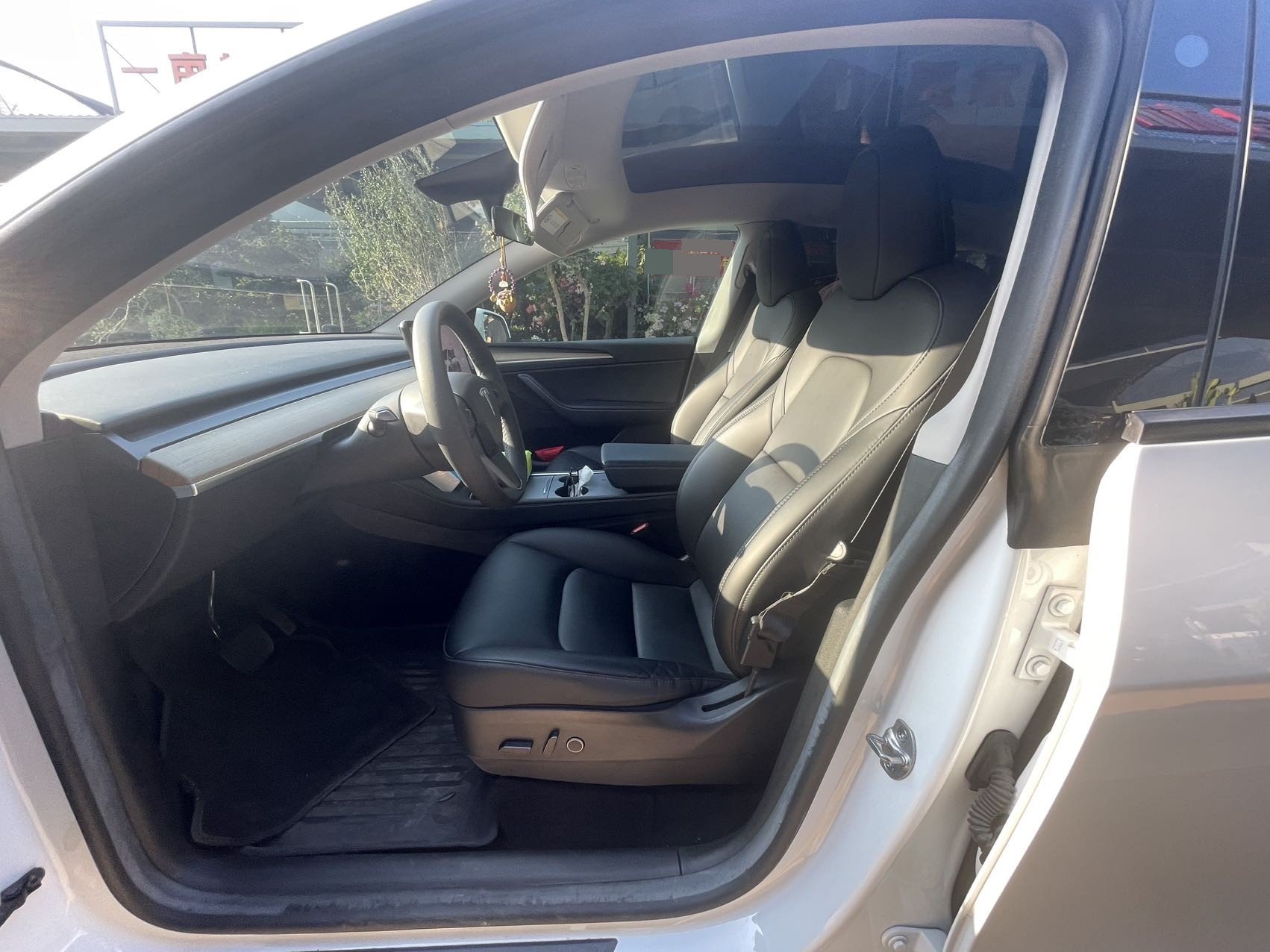Tesla Model Y 2022 #6 Tesla Model Y 2022 صورة سيارة #6