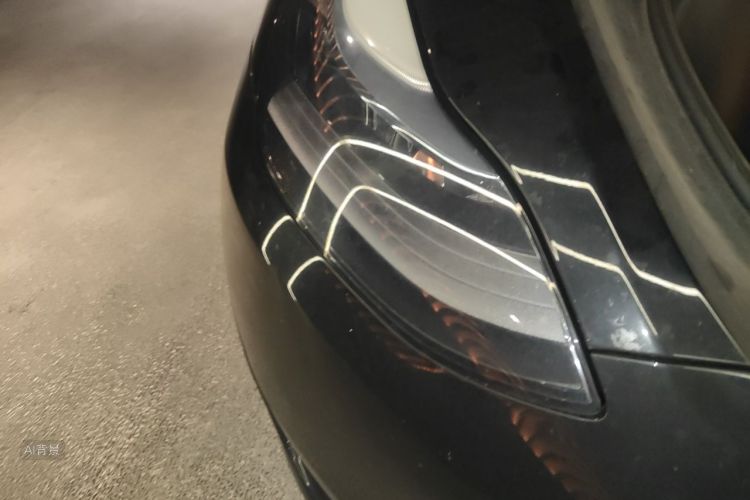 Tesla Model Y 2022 #8 Tesla Model Y 2022 car image #8