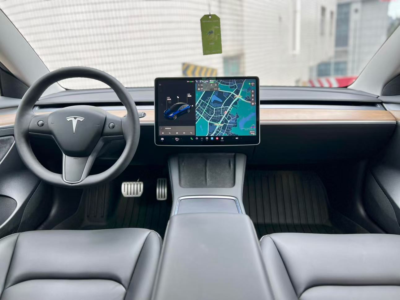 Tesla Model 3 2021 car image #7