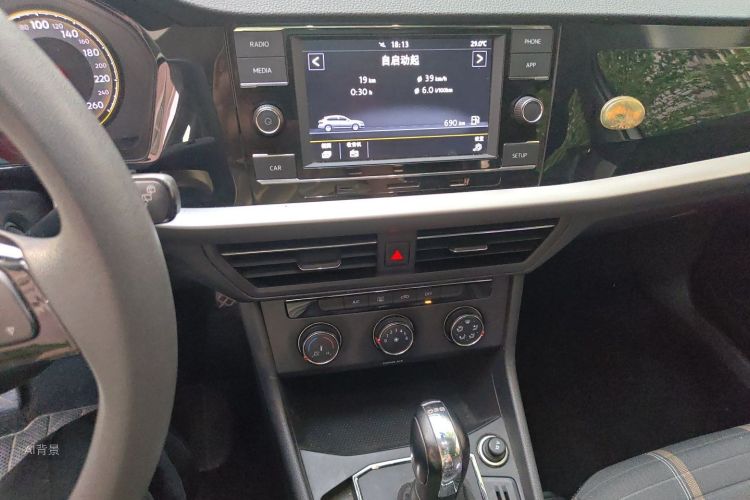 Volkswagen Lavida 2019 #15 Volkswagen Lavida 2019 car image #15