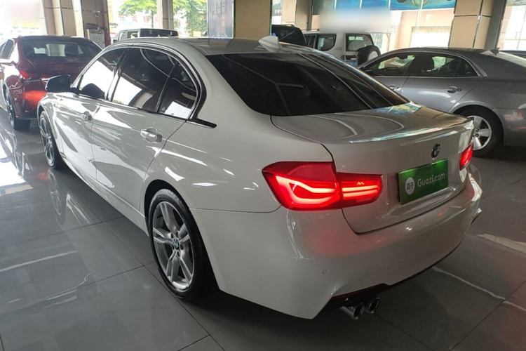 BMW 3 Series 2018 #7 BMW 3 Series 2018 car image #7