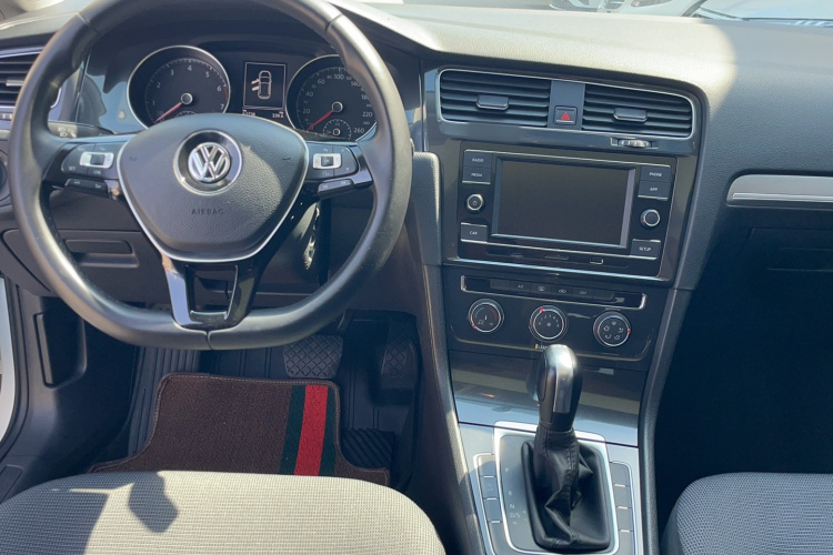 Volkswagen Golf 2019 #11 Volkswagen Golf 2019 car image #11